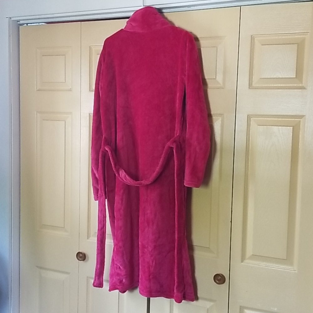 Fleece Robe - Picture 2 of 3